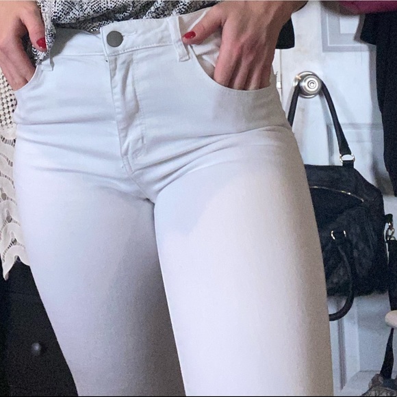 Ripped White Jeans - Picture 3 of 3